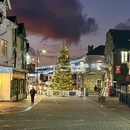 Fitz House Bed & Breakfast 3*