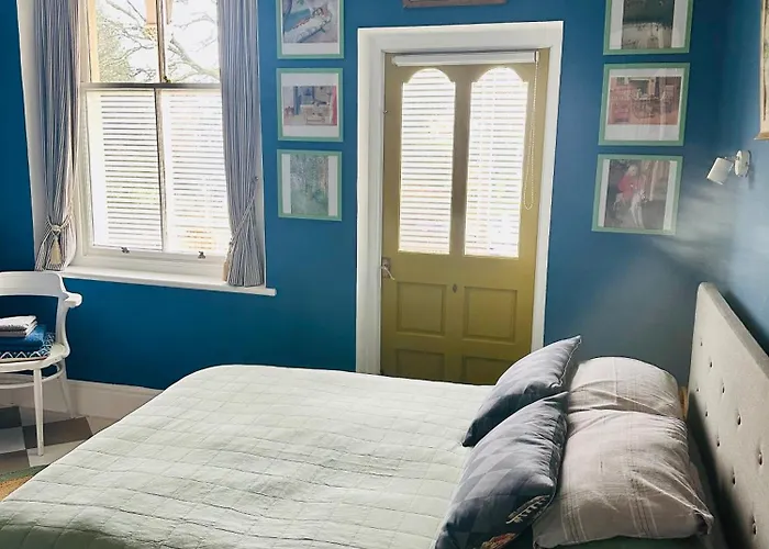 Fitz House Bed & Breakfast