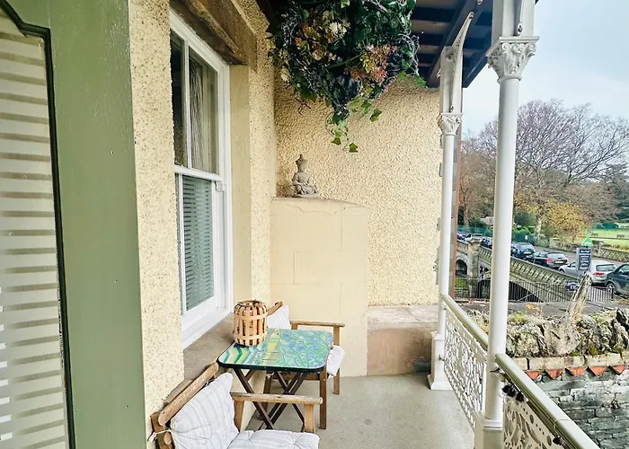 Fitz House Bed & Breakfast