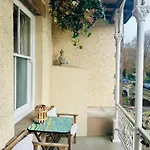 Bed & Breakfast Fitz House