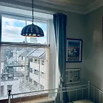 Fitz House 3*
