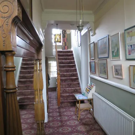 Fitz House Nocleg ze śniadaniem