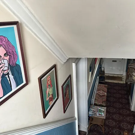 فندق مبيت وإفطار Fitz House 3*