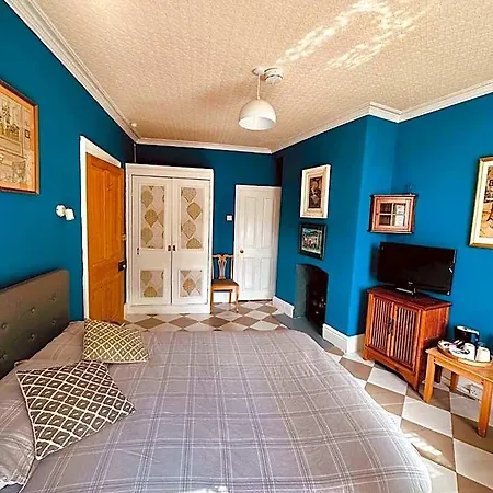 Bed & Breakfast Fitz House