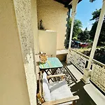 Fitz House 3*